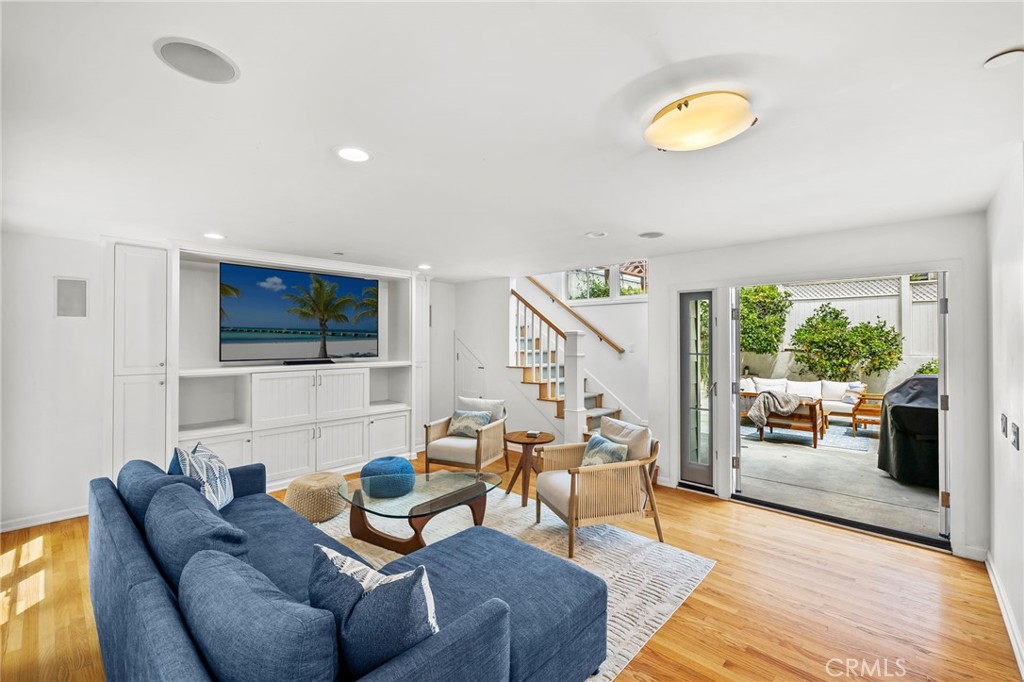 Residential Lease for rent at 107 High Drive, Laguna Beach CA featuring 4 beds and 3 baths