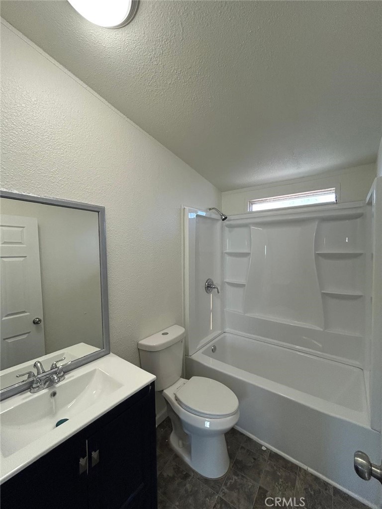 Manufactured In Park for sale at 80 E Dawes 10, Perris CA featuring 2 beds and 2 baths