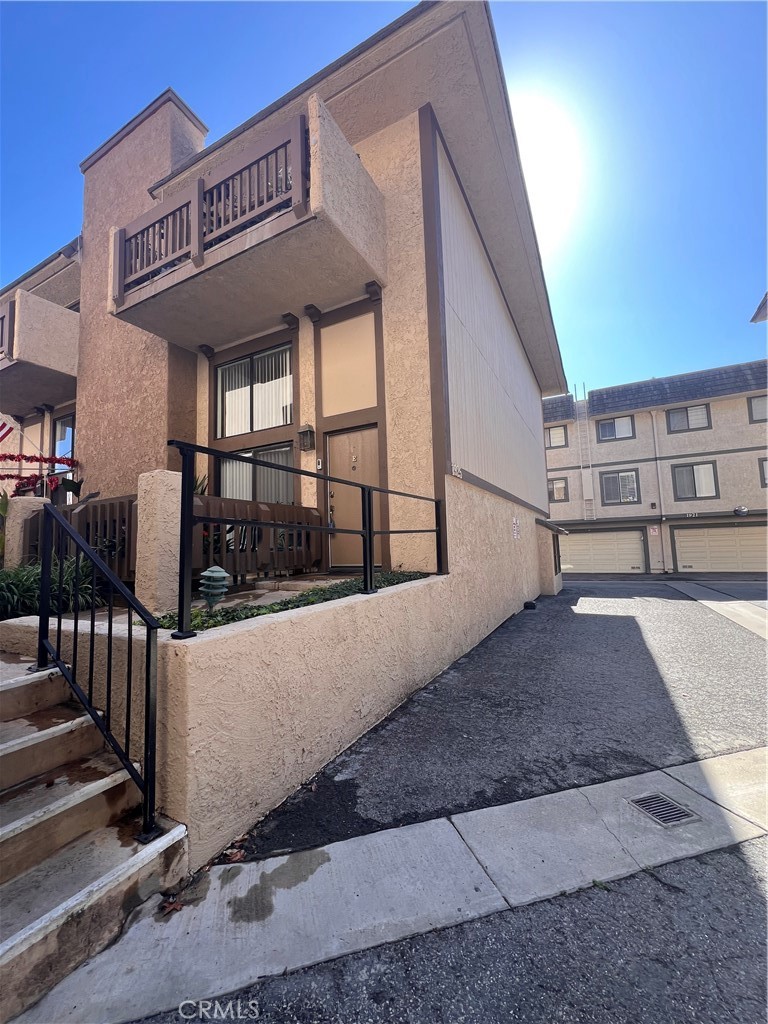 Residential for sale at 1925 E Huntington E, Duarte CA featuring 3 beds and 3 baths