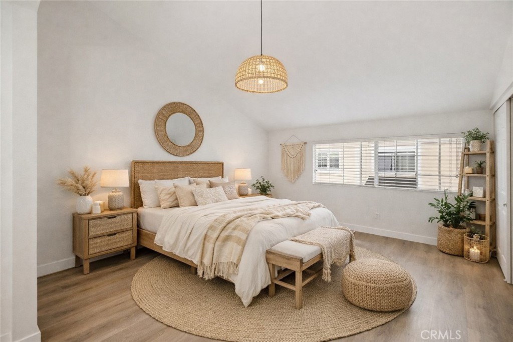 Residential Lease for rent at 2217 Vanderbilt Lane 3, Redondo Beach, Los Angeles County CA featuring 2 beds and 2 baths