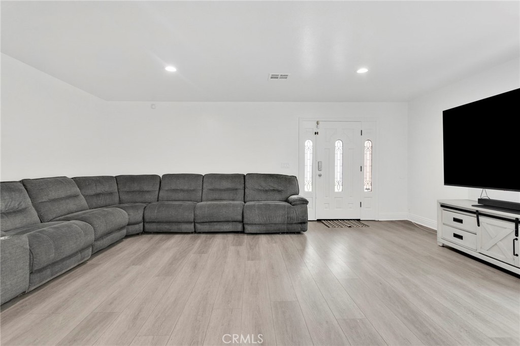 Residential for sale at 3009 N California, San Bernardino CA featuring 3 beds and 3 baths