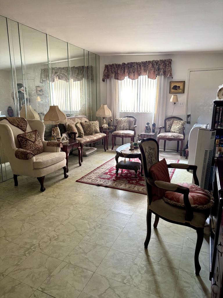 Residential for sale at 4 Karlisa, Palm Springs CA featuring 3 beds and 2 baths