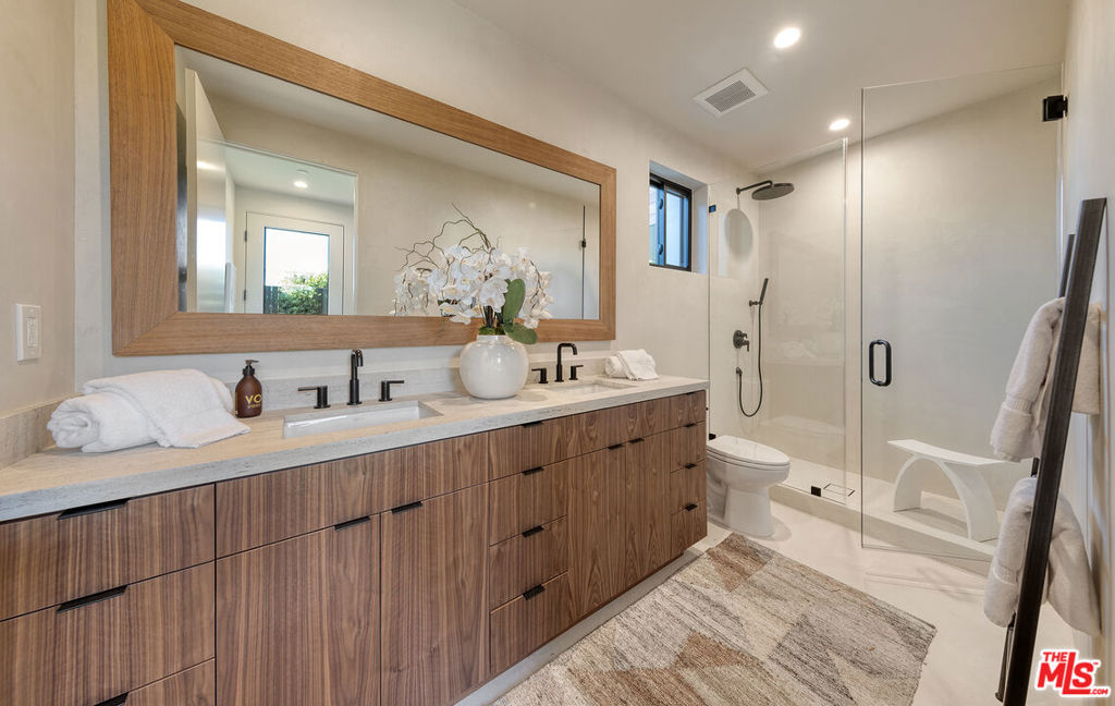 Residential for sale at 3985 Mclaughlin Avenue, Los Angeles CA featuring 4 beds and 5 baths