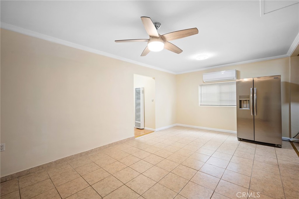 Residential Lease for rent at 5332 Buchanan 1/2, Los Angeles, Los Angeles County CA featuring 2 beds and 1 bath