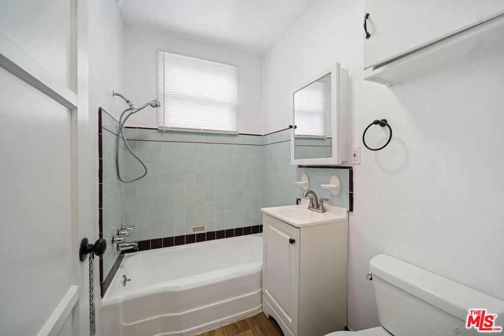 Residential Lease for rent at 4010 Los Feliz Blvd Boulevard 3, Los Angeles, Los Angeles County CA and 1 bath