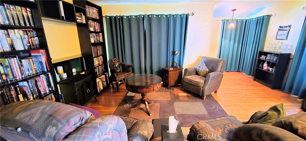 Residential Lease for rent at 10551 Karmont, South Gate CA featuring 2 beds and 1 bath