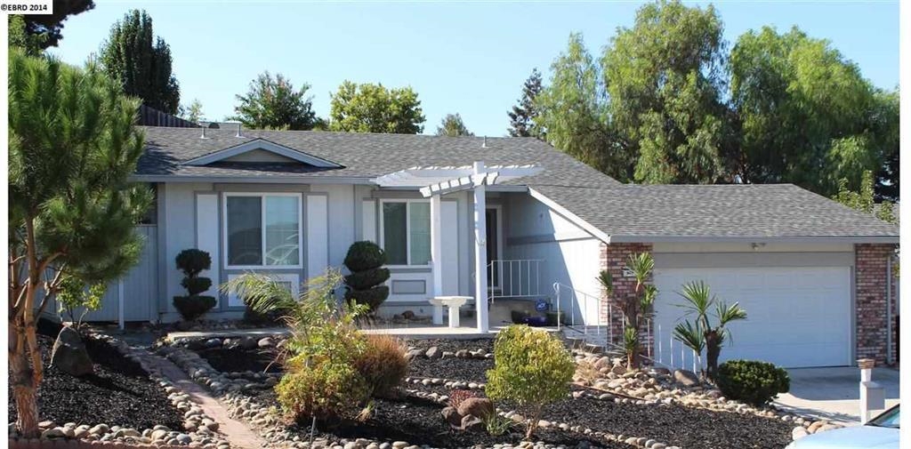 Residential Lease for rent at 909 909 HALITE WAY, Pittsburg CA featuring 3 beds and 2 baths