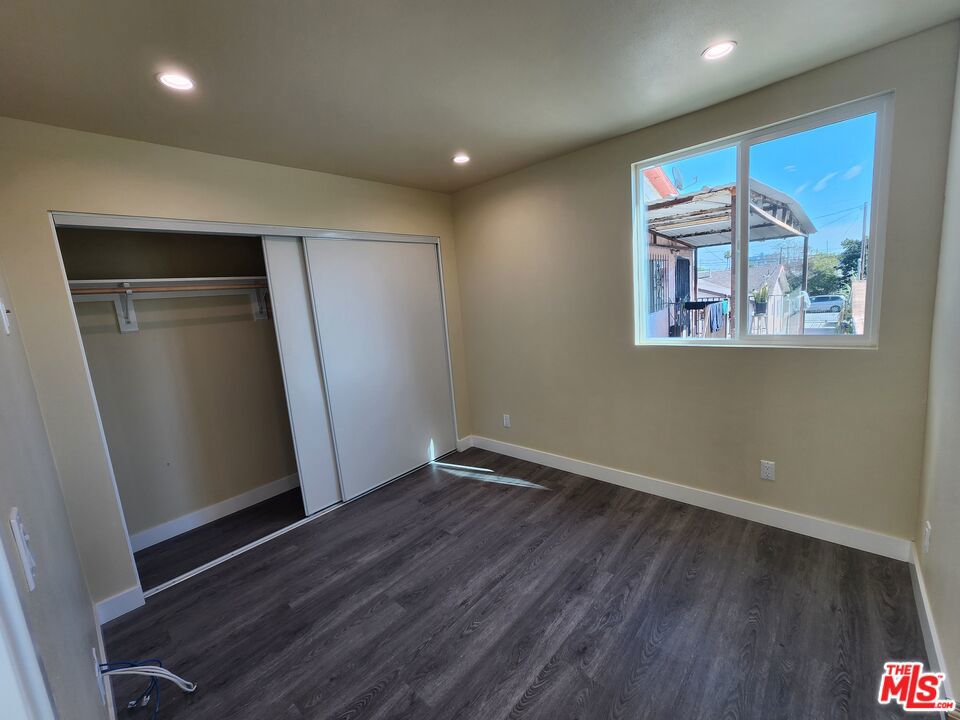 Residential Lease for rent at 7302 Mace Place B, Los Angeles CA featuring 1 bed and 1 bath