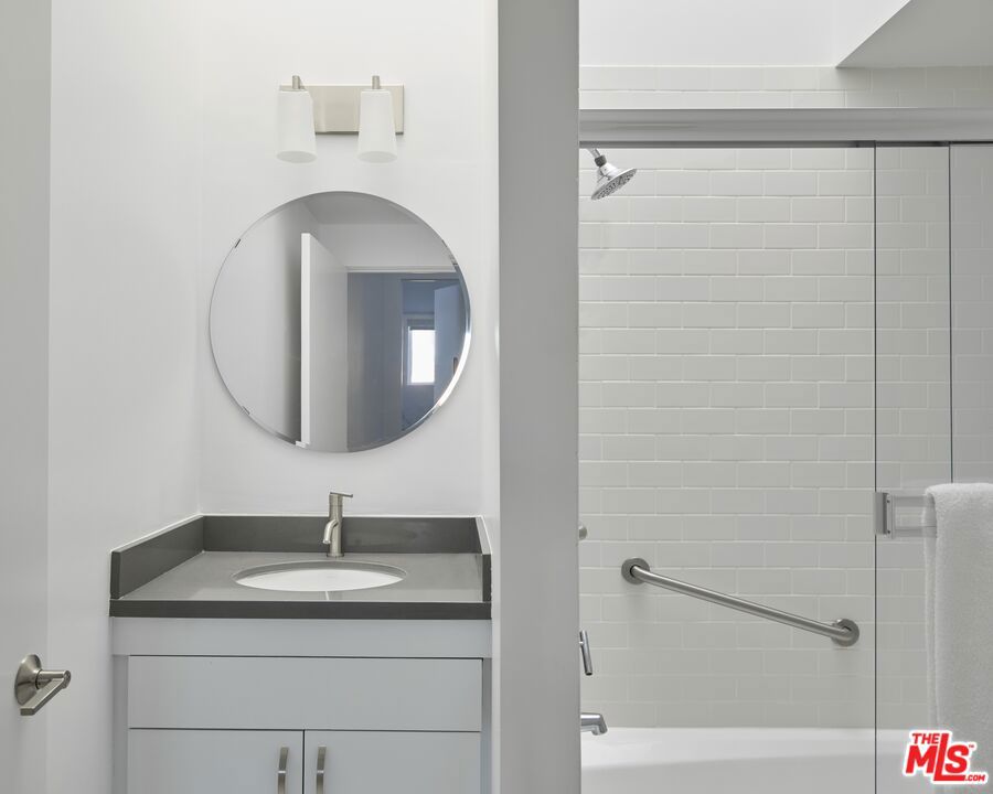 Active for sale at Santa Monica, CA, Santa Monica, CA CA and 3 baths