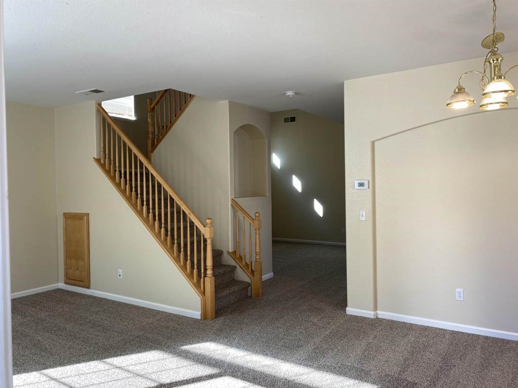 Residential Lease for rent at 743 743 Queensland Cir, Stockton, San Joaquin County CA featuring 3 beds and 3 baths