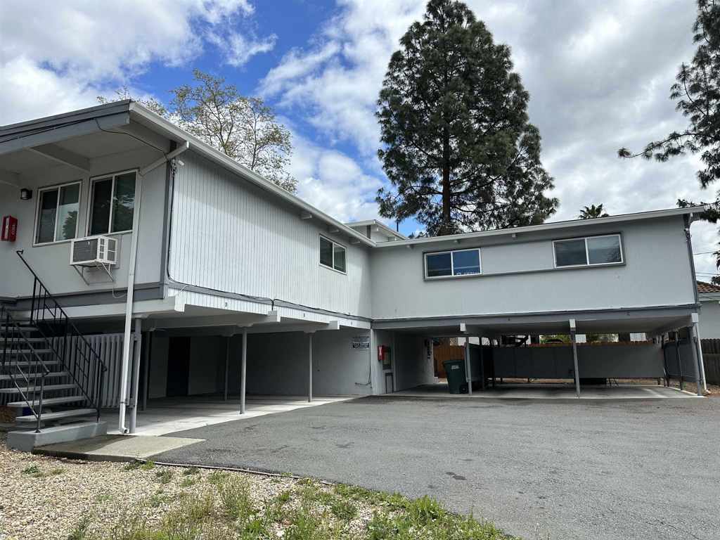 Residential Lease for rent at 4462 4462 CLAYTON RD, Concord CA featuring 2 beds and 1 bath