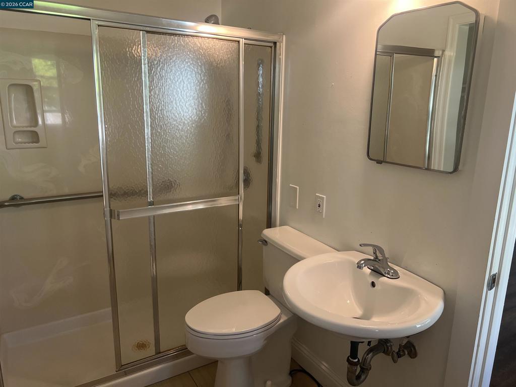 Residential Lease for rent at 2361 2361 E 29Th St, Oakland CA and 1 bath
