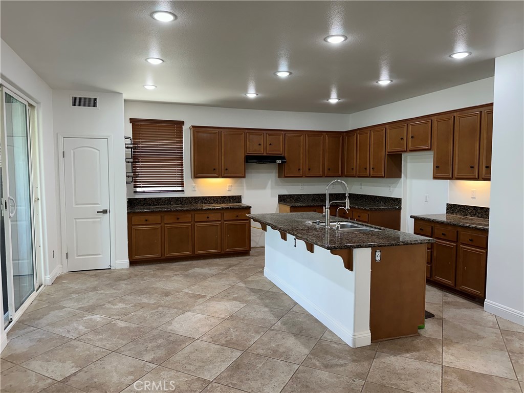 Residential Lease for rent at 36848 Torrey Pines, Beaumont CA featuring 5 beds and 4 baths