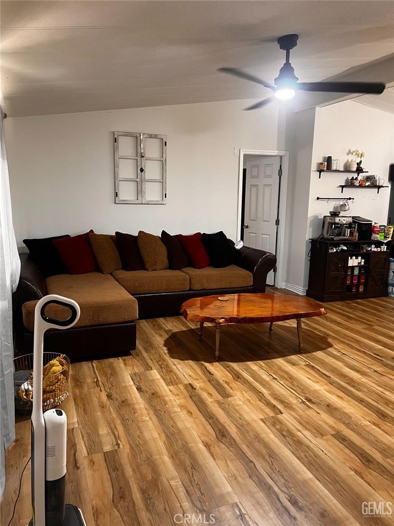 Manufactured In Park for sale at 6601 Eucalyptus 269, Bakersfield CA featuring 4 beds and 2 baths