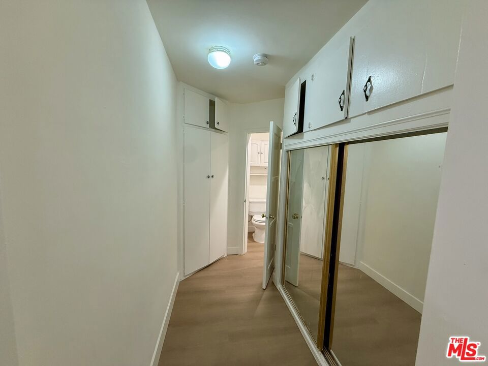 Residential Lease for rent at 221 S Kenwood Street 8, Glendale CA featuring 1 bed and 1 bath