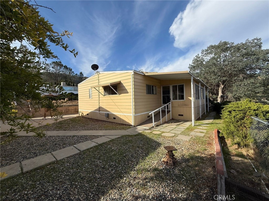 Residential Lease for rent at 101 Jones Street, Bodfish, Kern CA featuring 2 beds and 2 baths