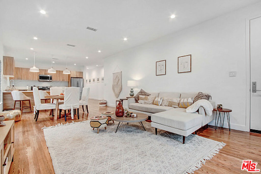 Residential Lease for rent at 434 N Ogden Drive 436 1/2, Los Angeles, Los Angeles County CA featuring 2 beds and 2 baths