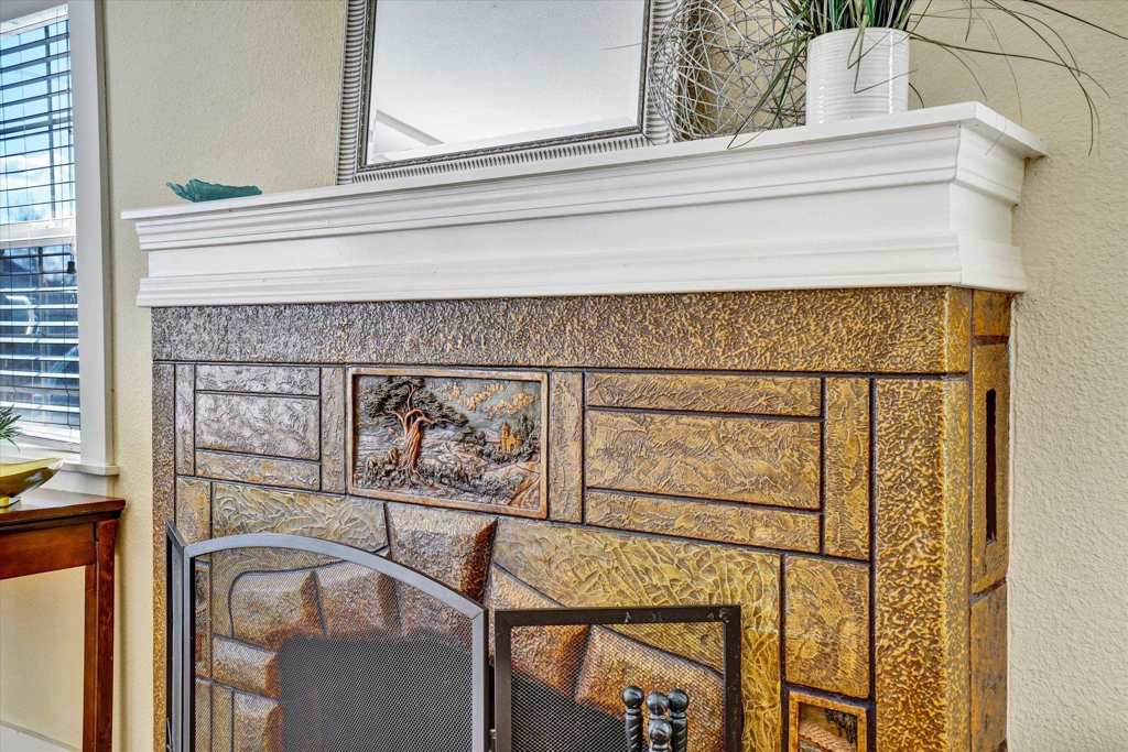 Residential for sale at 445 445 W Lowell Ave, Tracy CA featuring 2 beds and 1 bath