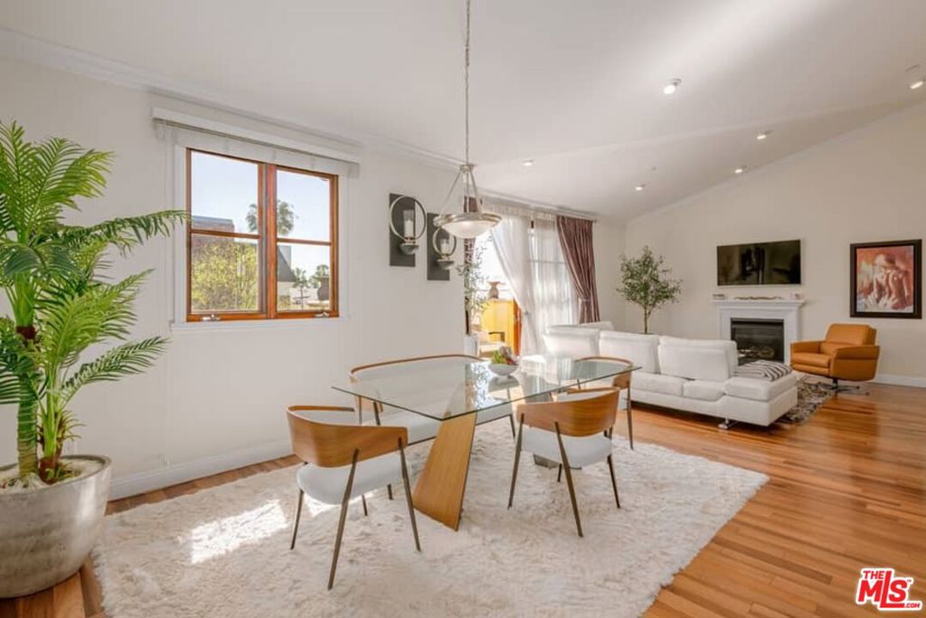 Residential Lease for rent at 10617 EASTBORNE Avenue PH2, Los Angeles, Los Angeles County CA featuring 2 beds and 3 baths