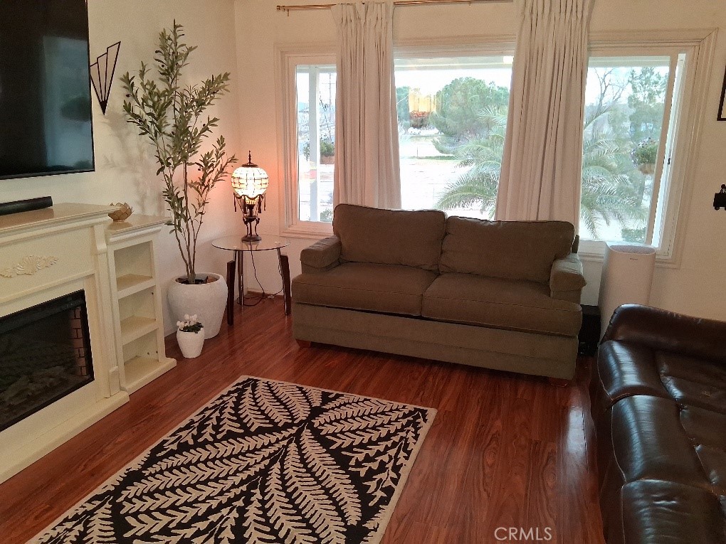 Residential for sale at 18778 Valencia, Hesperia CA featuring 2 beds and 1 bath