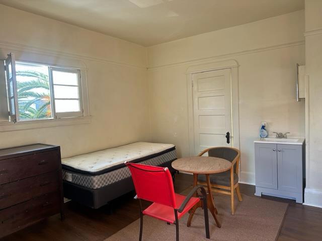 Residential Lease for rent at 699 S 9th Street, San Jose CA featuring 1 bed and 1 bath