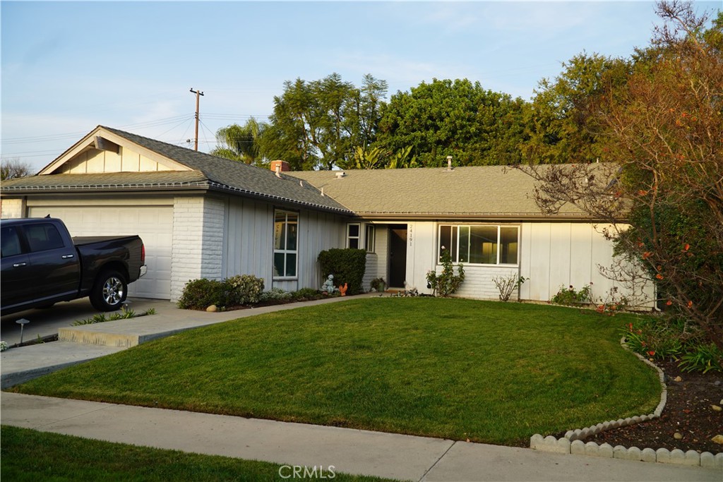 Residential Lease for rent at 24191 Grayston, Lake Forest CA featuring 4 beds and 2 baths