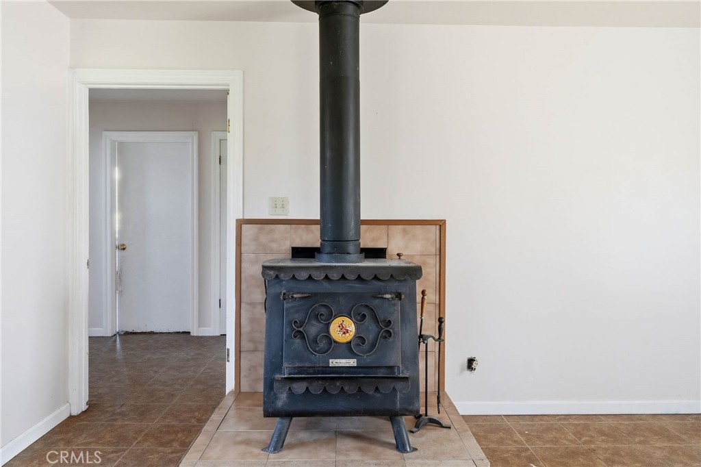 Residential for sale at 16795 Cache Creek, Clearlake CA featuring 2 beds and 1 bath