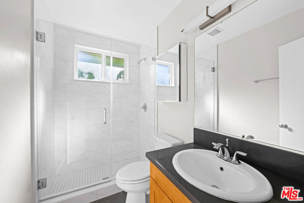 Residential Lease for rent at 8336 Blackburn Avenue Unit 7, West Hollywood, Los Angeles County CA featuring 2 beds and 2 baths