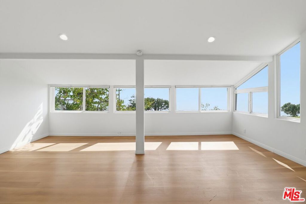 Residential Lease for rent at 18149 Wakecrest Drive, Malibu CA featuring 4 beds and 3 baths