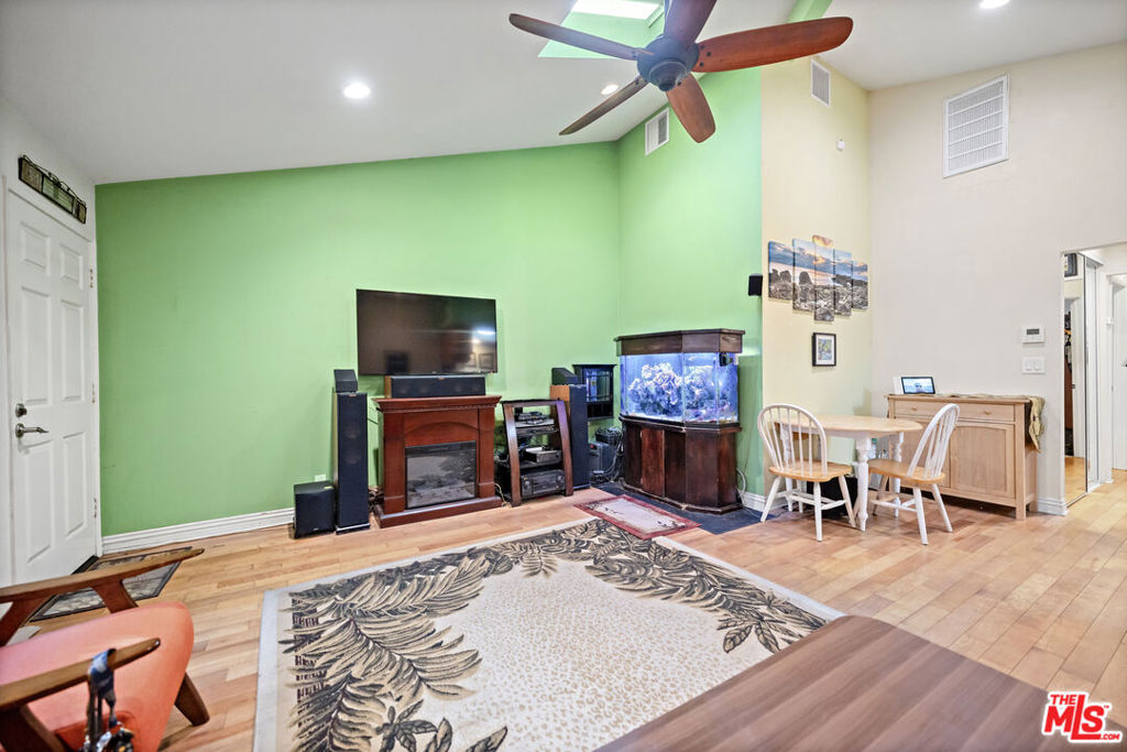 Active for sale at Long Beach, CA, Long Beach, CA CA and 2 baths