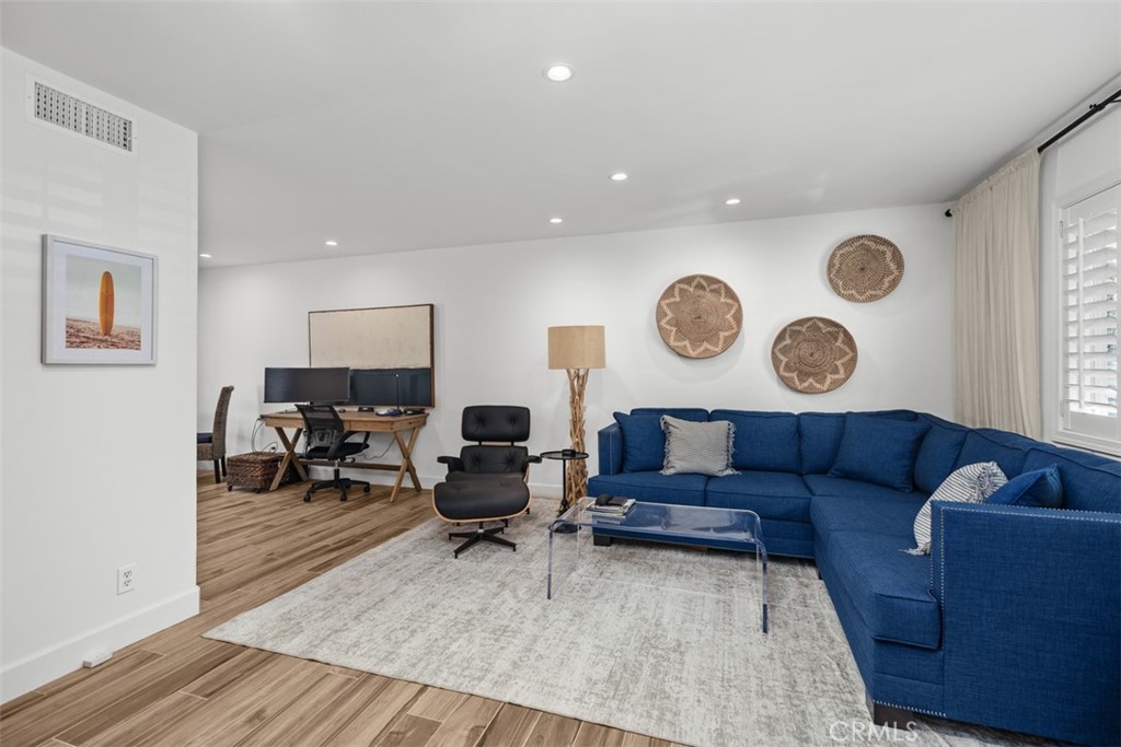 Residential Lease for rent at 24241 Santa Clara, Dana Point CA featuring 2 beds and 3 baths