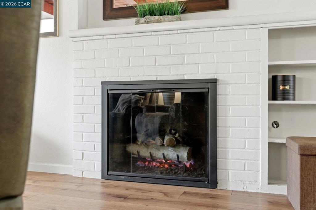 Residential for sale at 9 9 Morello Heights Dr, Martinez CA featuring 3 beds and 2 baths