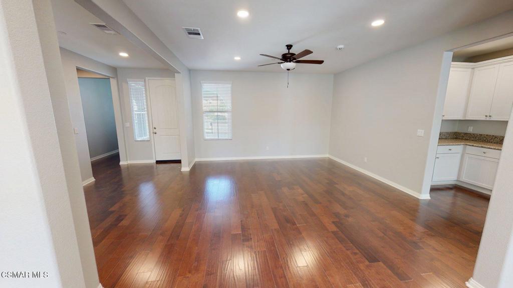 Residential Lease for rent at 2816 Bella Court, Simi Valley CA featuring 4 beds and 3 baths