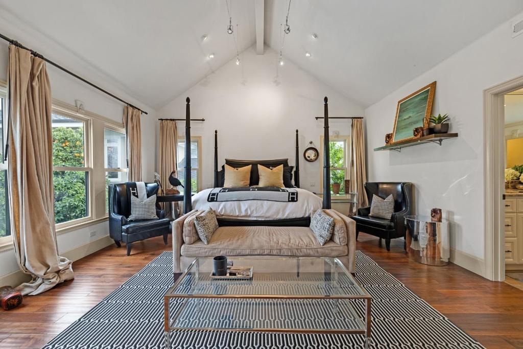 Active for sale at San Jose, CA, San Jose, CA CA and 4 baths