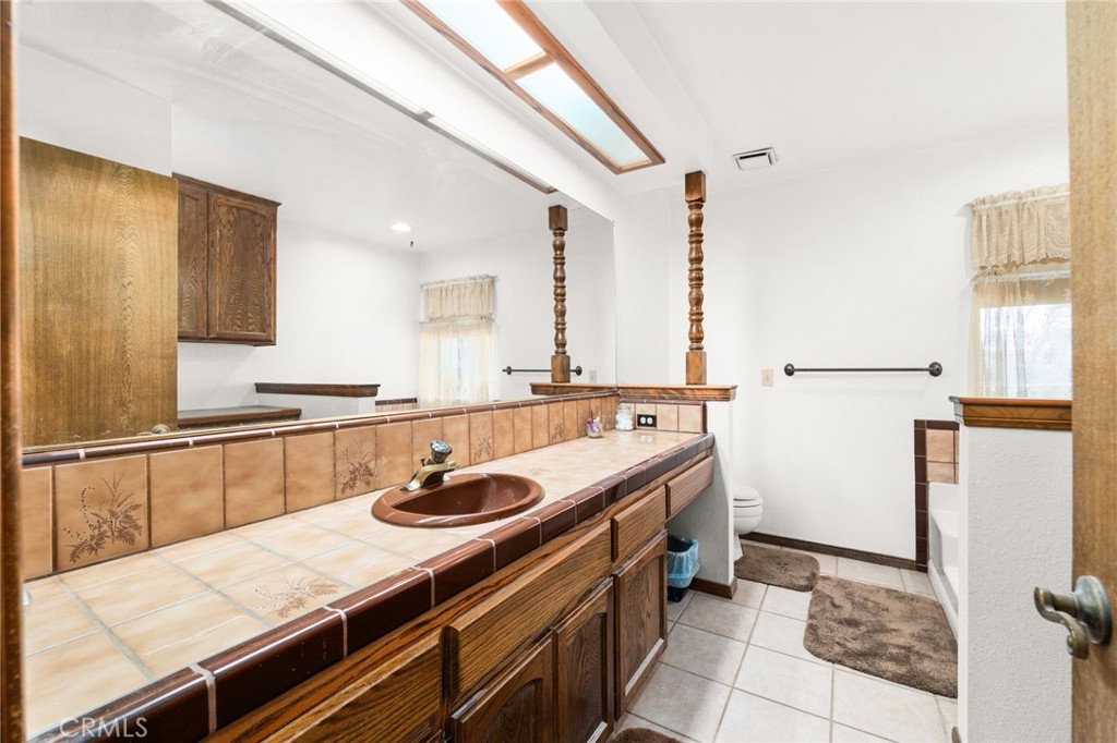 Residential for sale at 9925 Balsam, Hesperia CA featuring 3 beds and 3 baths