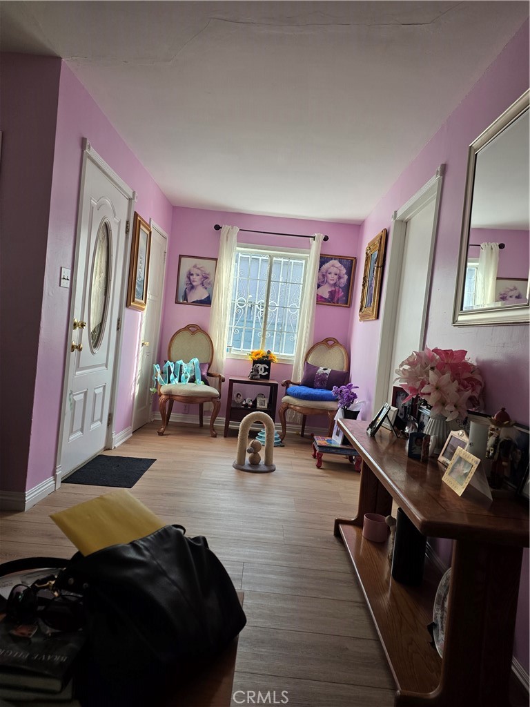 Residential for sale at 1314 S Shelton, Santa Ana CA featuring 2 beds and 1 bath