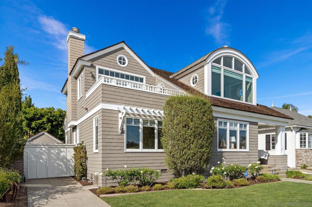 Residential for sale at 924 Scott St, San Diego CA featuring 4 beds and 4 baths