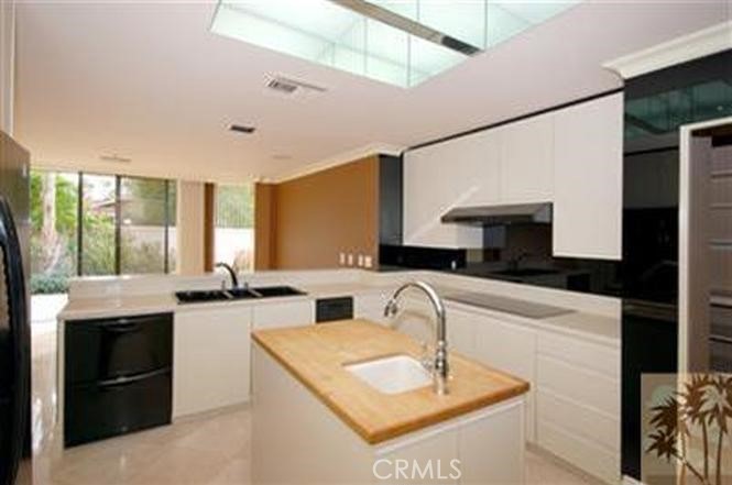 Residential for sale at 44 Mount Holyoke, Rancho Mirage CA featuring 3 beds and 3 baths