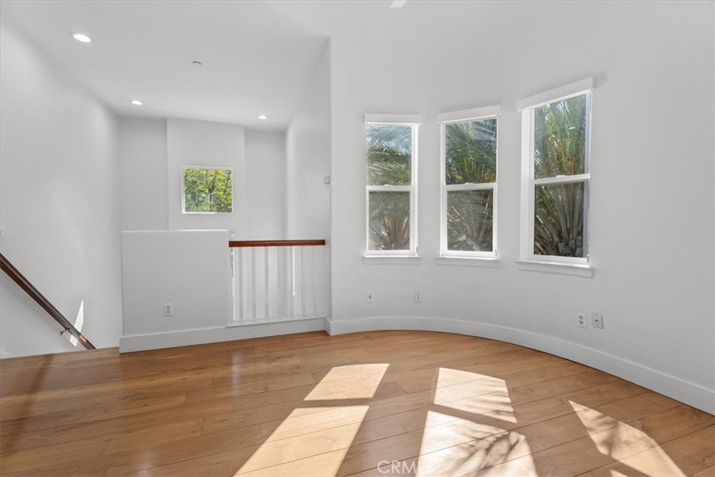 Residential for sale at 5801 Kiyot Way 7, Playa Vista CA featuring 3 beds and 4 baths