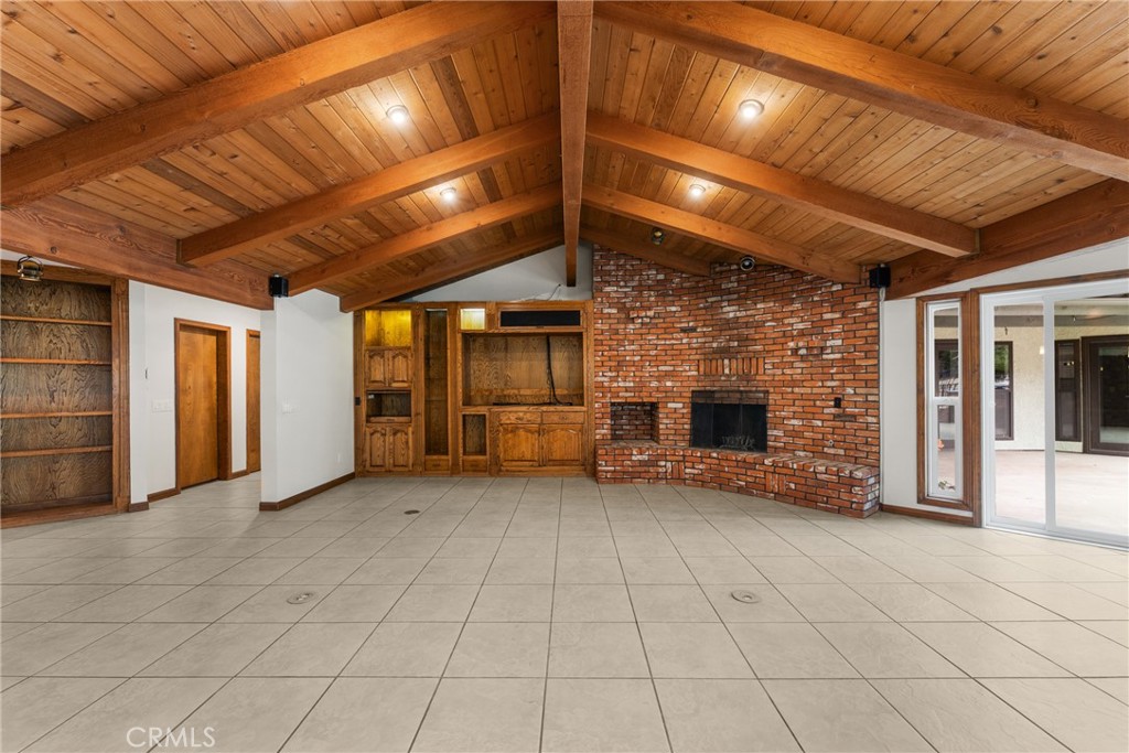 Residential for sale at 3185 Sonrisa, Corona CA featuring 7 beds and 7 baths