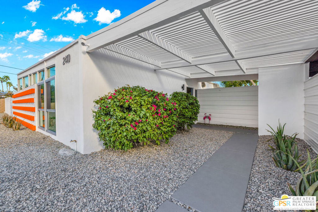 Residential for sale at 2410 N Starr Road, Palm Springs CA featuring 3 beds and 2 baths