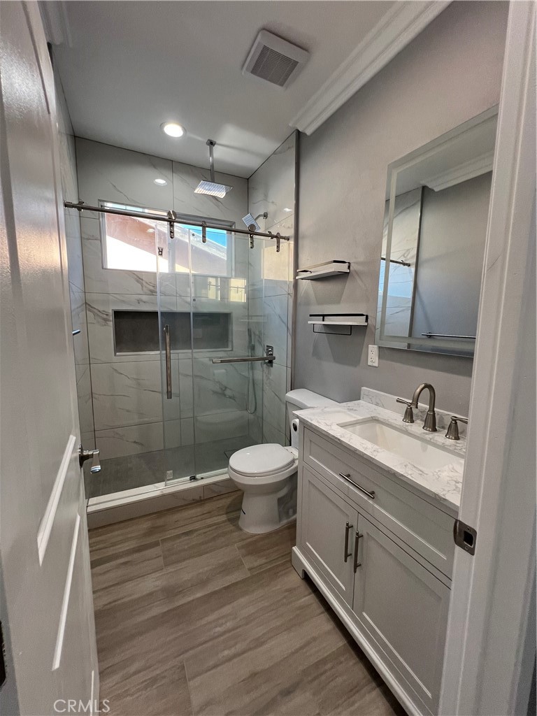 Residential Lease for rent at 2385 N Northumberland Road, Orange CA featuring 2 beds and 2 baths