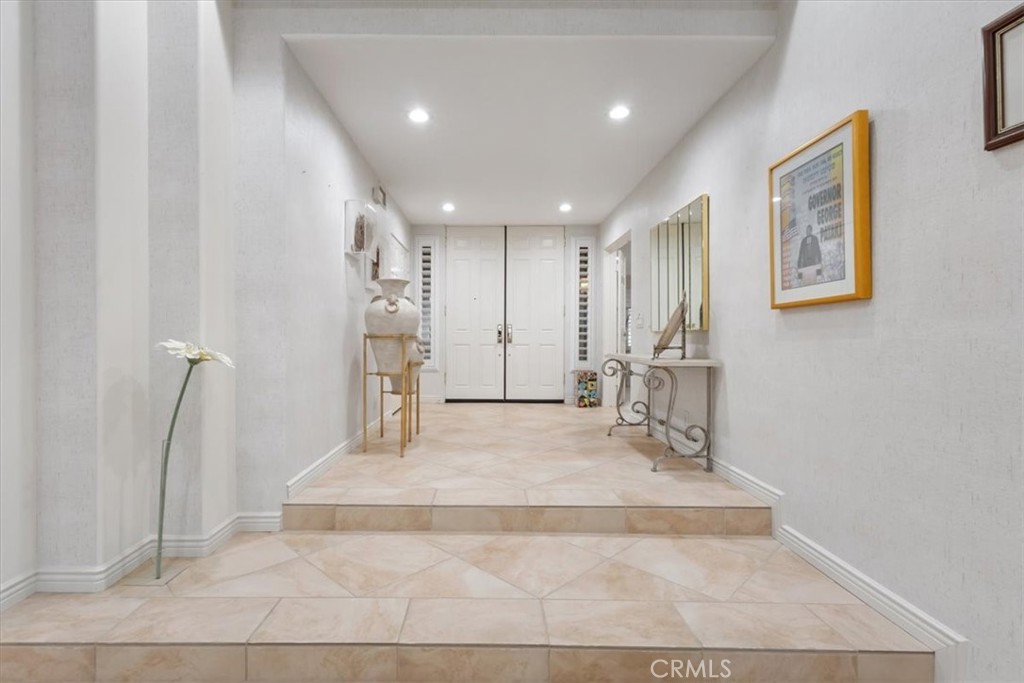 Residential for sale at 190 Desert Lakes, Rancho Mirage CA featuring 3 beds and 3 baths