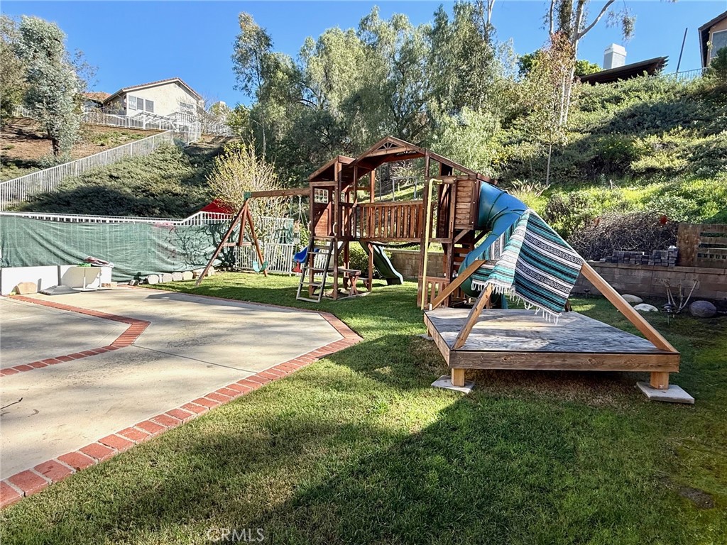 Active for sale at Rancho Santa Margarita, CA, Rancho Santa Margarita, CA CA and 3 baths