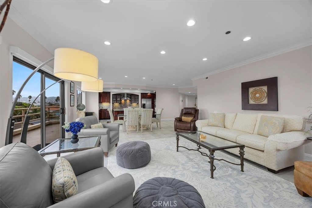 Residential for sale at 512 Esplanade 303, Redondo Beach CA featuring 2 beds and 2 baths