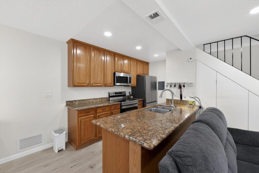Residential for sale at 792 Warring 3, San Jose CA featuring 2 beds and 1 bath