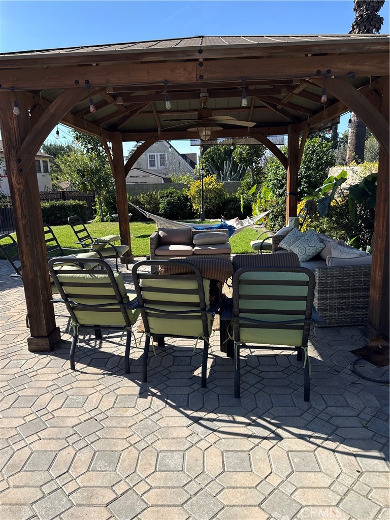 Residential Lease for rent at 4492 12th, Riverside CA featuring 7 beds and 2 baths