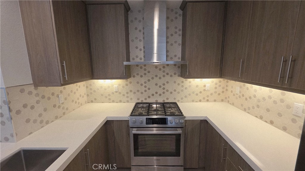 Residential Lease for rent at 3309 Aria Lane, Los Angeles, Los Angeles County CA featuring 3 beds and 4 baths