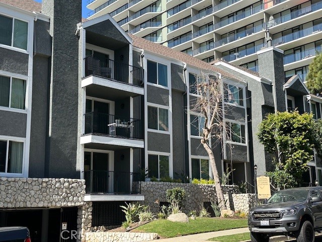 Residential Lease for rent at 1247 Stoner 302, Los Angeles, Los Angeles County CA featuring 2 beds and 2 baths