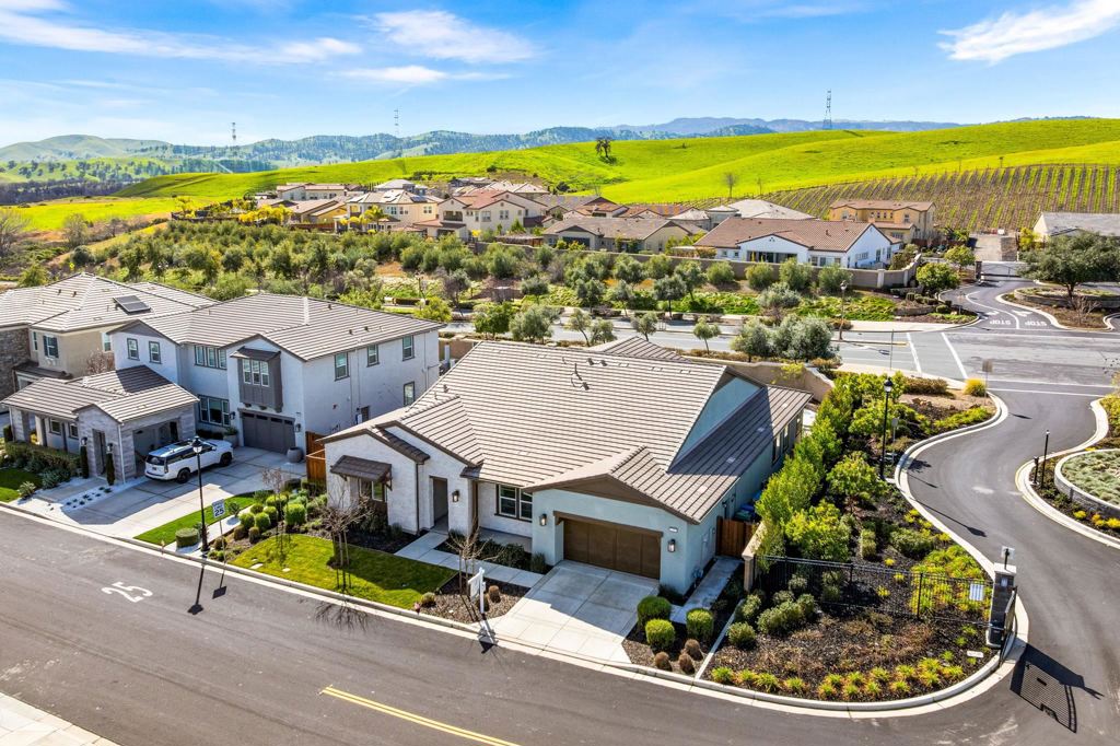 Residential for sale at 1989 1989 Old Vine Pl, Brentwood CA featuring 4 beds and 4 baths